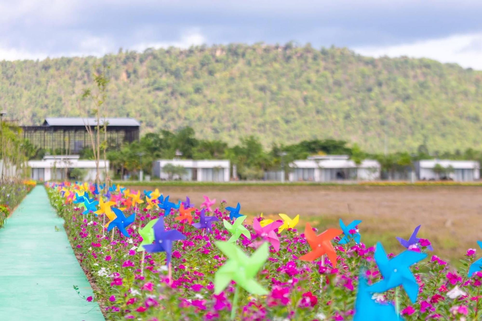Wonderland Suites And Resort Sihanoukville Exterior foto